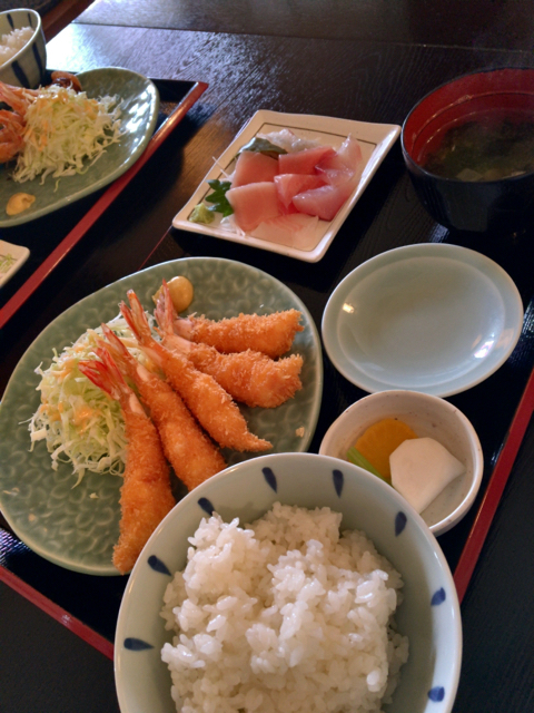 セット付定食が人気 エビフライ定食 刺身 市場亭 富山市赤田 富山者 男の昼ごはん